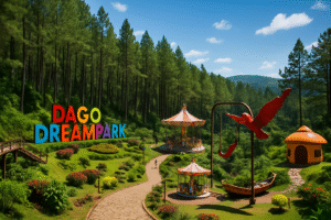 Pemandangan Dago Dreampark: hutan pinus, wahana, tulisan besar 'DAGO DREAMPARK', komidi putar, dan ayunan burung merah.