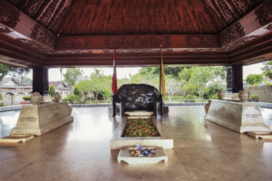 Interior Makam Bung Karno di Blitar