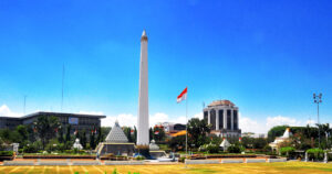 Tugu Pahlawan Surabaya, monumen peringatan perjuangan kemerdekaan Indonesia