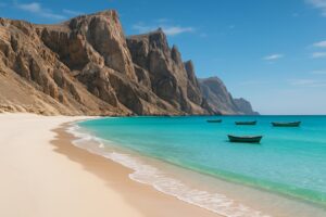 Pantai Qalansiyah dengan pasir putih dan air biru jernih di Pulau Socotra.